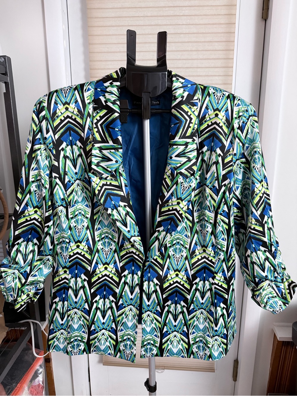 Corporate Chic 80s Vibes wearable Art Blue Green Black & white Geometric Blazer